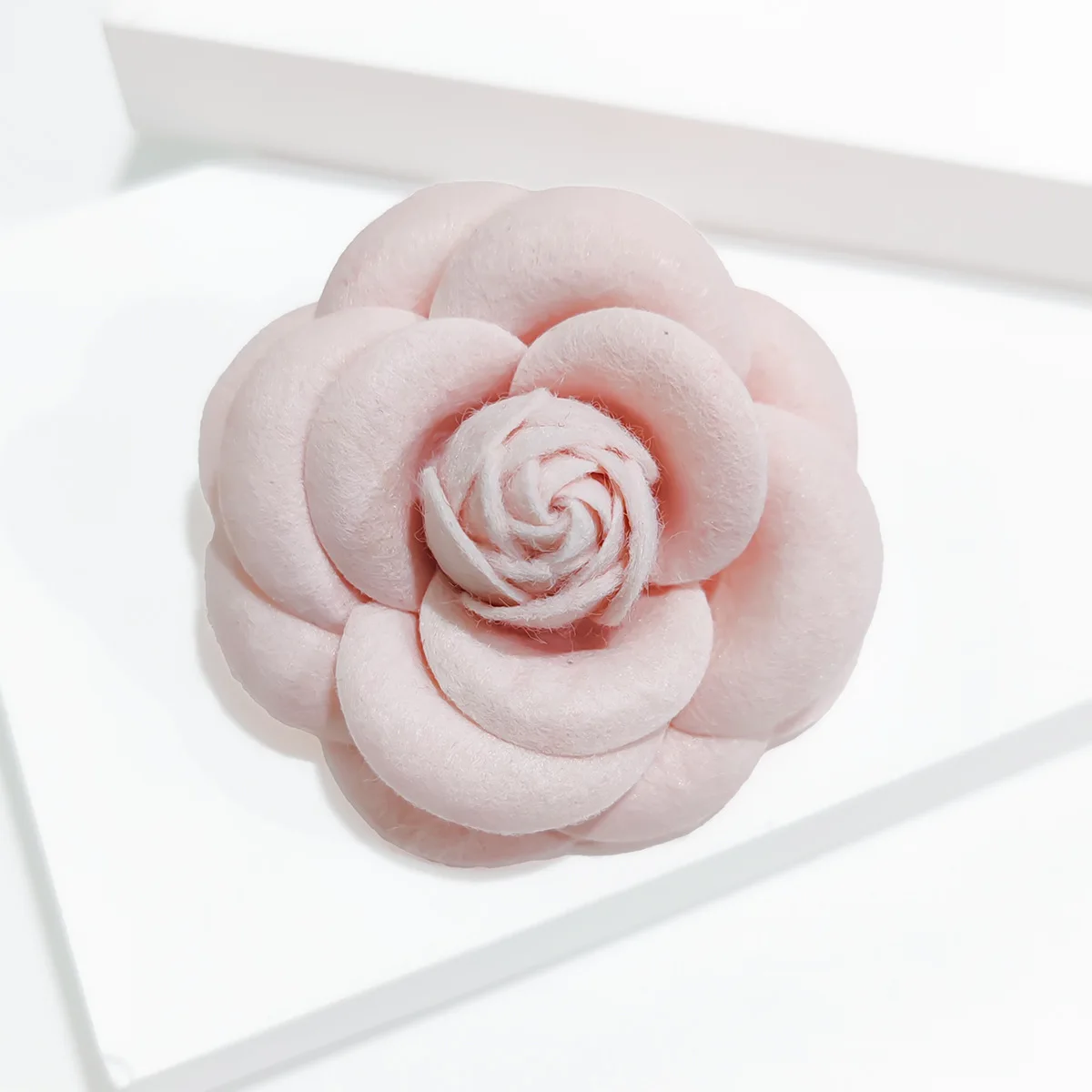 Fabric Camellia Brooch High-en - огляд і ціна Jewelry Making Adults